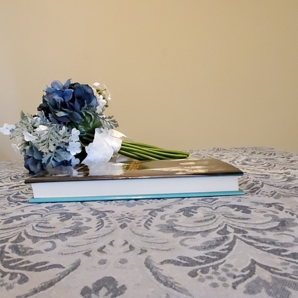 Book - Picture 3 of 3